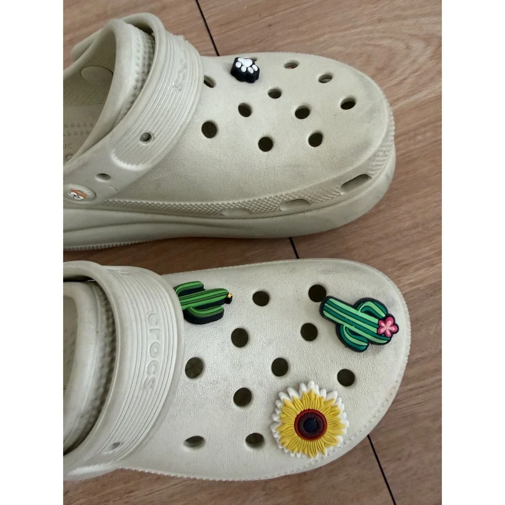 Crocs Classic Crush Clog Platform Bone Beige Kids Boys Girls Size M2 W4